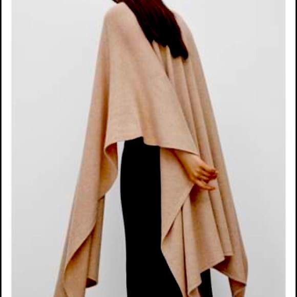 Aritzia Babaton Lenny Sweater - Picture 2 of 3